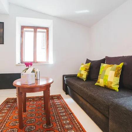 Apartment House Karkovich *
